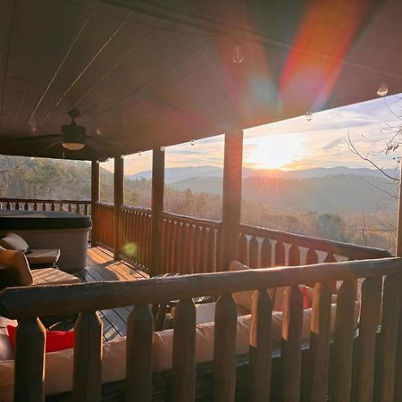 Smoky Paws - Exceptional Cabin, Stunning Mountain Views, Hot Tub, Tranquil, Gigabit Internet, Free L2 Ev Pigeon Forge Bagian luar foto