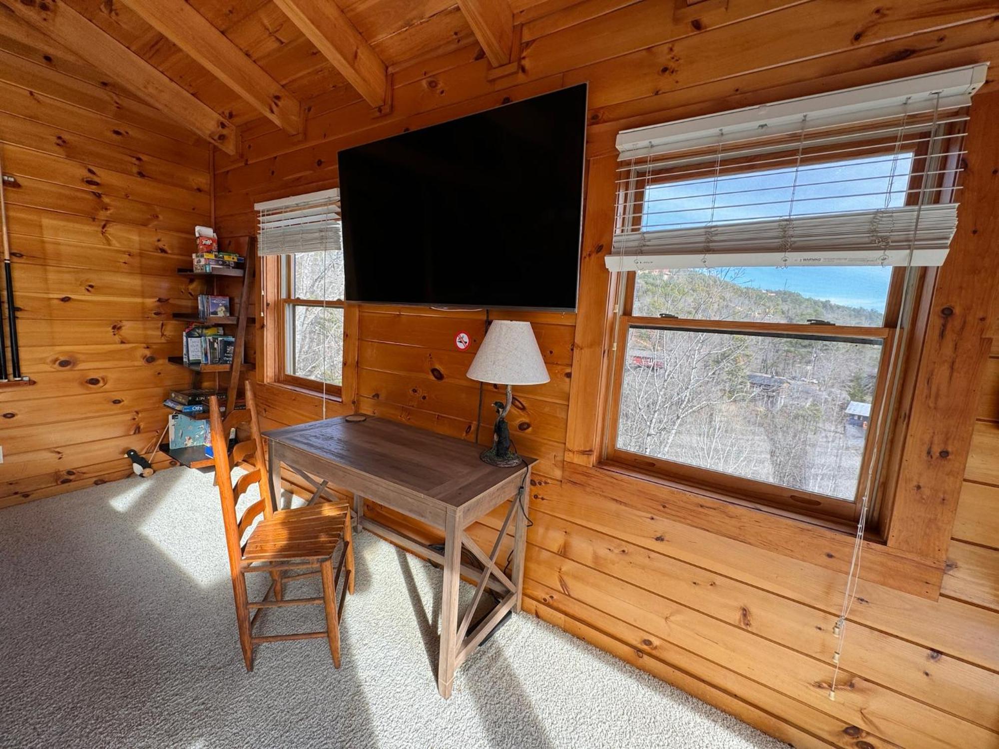 Smoky Paws - Exceptional Cabin, Stunning Mountain Views, Hot Tub, Tranquil, Gigabit Internet, Free L2 Ev Pigeon Forge Bagian luar foto