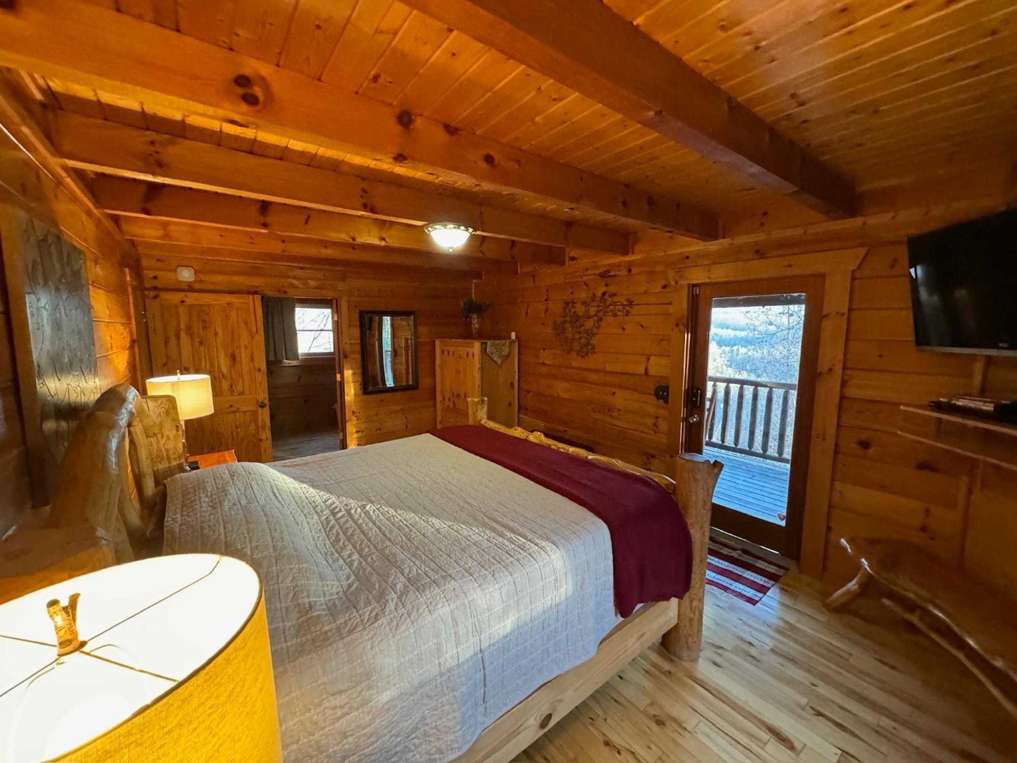 Smoky Paws - Exceptional Cabin, Stunning Mountain Views, Hot Tub, Tranquil, Gigabit Internet, Free L2 Ev Pigeon Forge Bagian luar foto